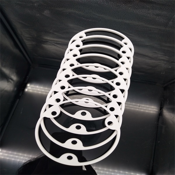 氧化鋯陶瓷燒結(jié)溫度和什么因素有關(guān)？